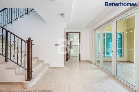 Villa en Jumeirah Park, Dubai, 3 dormitorios, 519 m², № 22212 - foto 8