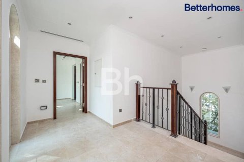 Villa en Jumeirah Park, Dubai, 3 dormitorios, 519 m², № 22212 - foto 9