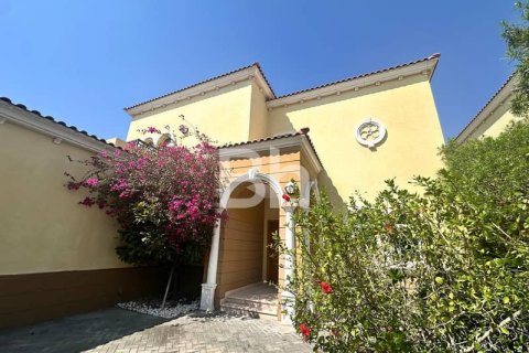 Villa en Jumeirah Park, Dubai, 3 dormitorios, 519 m², № 22212 - foto 3