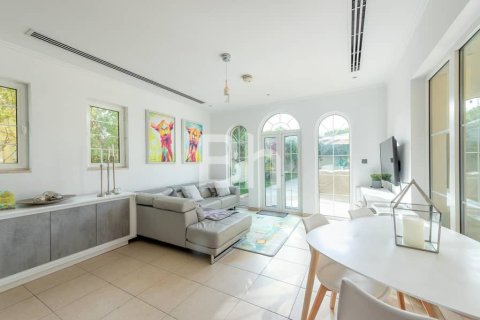 Villa in Jumeirah Park, Dubai 3 bedrooms, 307 sq.m. № 22218 - photo 5