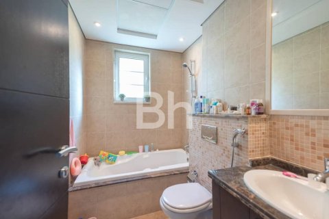 Villa in Jumeirah Park, Dubai 3 bedrooms, 307 sq.m. № 22218 - photo 8