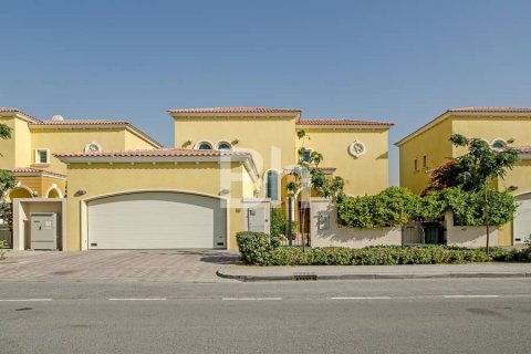 Villa in Jumeirah Park, Dubai 3 bedrooms, 307 sq.m. № 22218 - photo 3