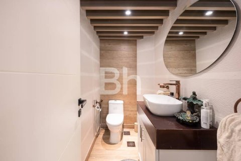 Villa in Dubai 4 bedrooms, 1096 sq.m. № 22216 - photo 13