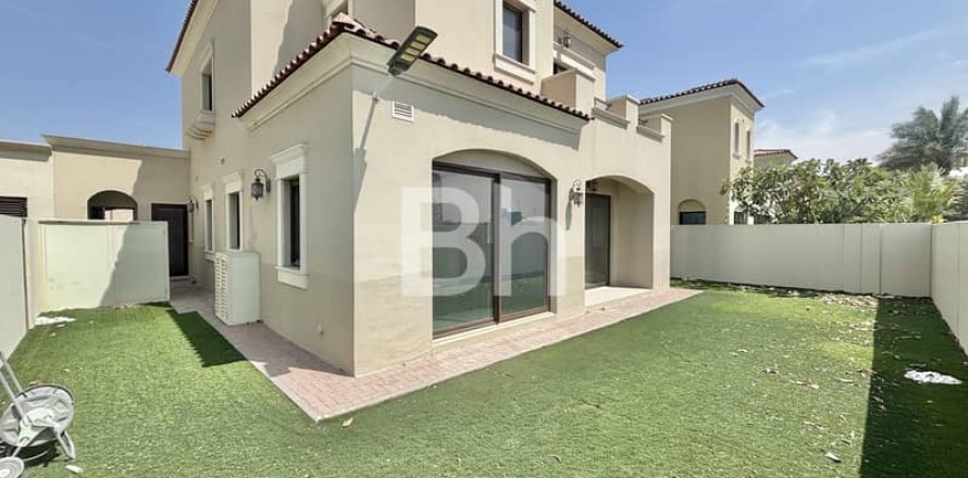 Вилла в Arabian Ranches 2, Дубай, 3 спальни, 286м², № 22214