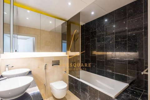 Снять в аренду квартиру в The Crescent, Пальма Джумейра, Дубай: 2 спальни, 124м², № 112351 - фото 15