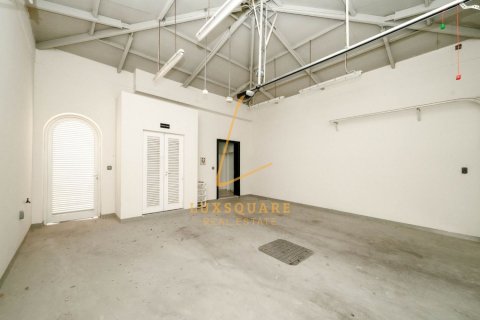 Villa in Jumeirah Park, Dubai 3 bedrooms, 861 sq.m. № 112349 - photo 12