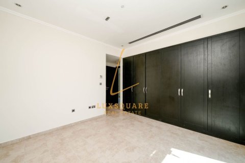 Villa in Jumeirah Park, Dubai 3 bedrooms, 861 sq.m. № 112349 - photo 6