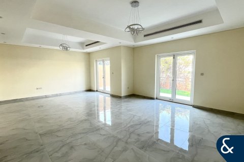 Townhouse in North Village, Al Furjan, Dubai 3 bedrooms, 224 sq.m. № 98890 - photo 2