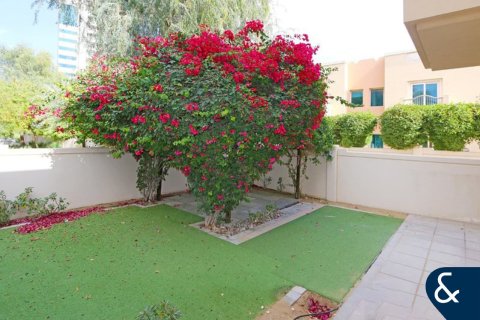 Townhouse in Victory Heights, Dubai Sports City, Dubai 4 bedrooms, 250 sq.m. № 98888 - photo 14