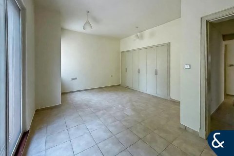 Townhouse in Victory Heights, Dubai Sports City, Dubai 4 bedrooms, 250 sq.m. № 98888 - photo 9