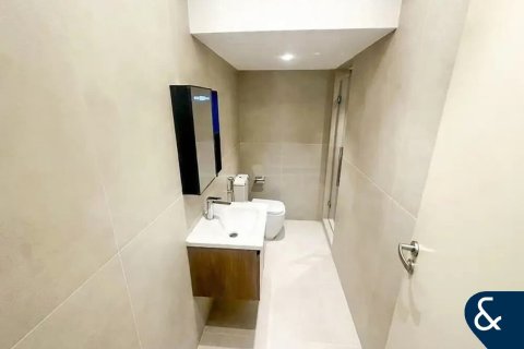 Townhouse in Victory Heights, Dubai Sports City, Dubai 4 bedrooms, 250 sq.m. № 98888 - photo 11