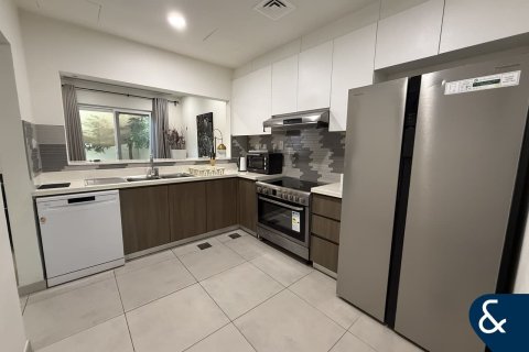 Снять в аренду виллу в Villanova, Dubai Land, Дубай: 3 спальни, 184м², № 98885 - фото 5