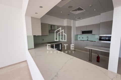 Снять в аренду квартиру в Tiara Residences, Пальма Джумейра, Дубай: 3 спальни, 211м², № 89641 - фото 5