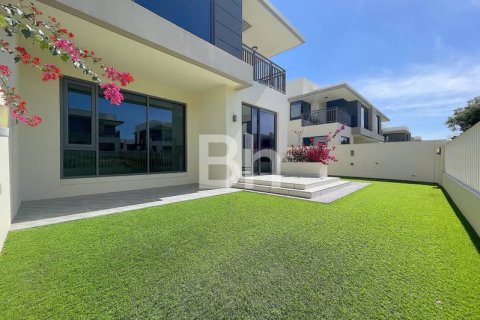 Townhouse in Dubai Hills Estate, Dubai 5 bedrooms, 283 sq.m. № 57057 - photo 17
