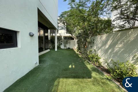 Villa à DAMAC Hills (Akoya by DAMAC), Dubai, 3 chambres, 276 m², № 76103 - photo 4