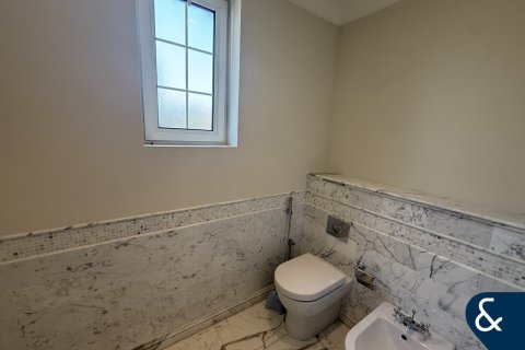 Villa in Arabian Ranches, Dubai 4 bedrooms, 790 sq.m. № 76107 - photo 12