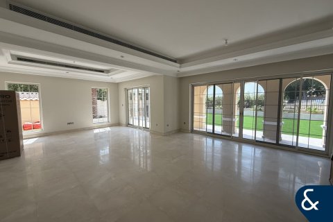 Villa in Arabian Ranches, Dubai 4 bedrooms, 790 sq.m. № 76107 - photo 3