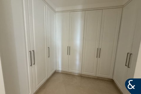 Villa in Arabian Ranches, Dubai 4 bedrooms, 790 sq.m. № 76107 - photo 11