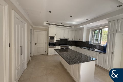 Villa in Arabian Ranches, Dubai 4 bedrooms, 790 sq.m. № 76107 - photo 4