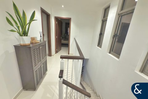 Villa in Mira Oasis, Reem, Dubai 3 bedrooms, 238 sq.m. № 76102 - photo 14