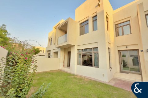 Villa in Mira Oasis, Reem, Dubai 3 bedrooms, 238 sq.m. № 76102 - photo 1