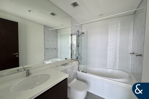 Villa in Arabella Townhouses 1, Mudon, Dubai 3 bedrooms, 184 sq.m. № 76105 - photo 10