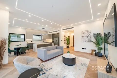 Villa en Jumeirah Village Triangle, Dubai, 2 dormitorios, 251 m², № 61749 - foto 7