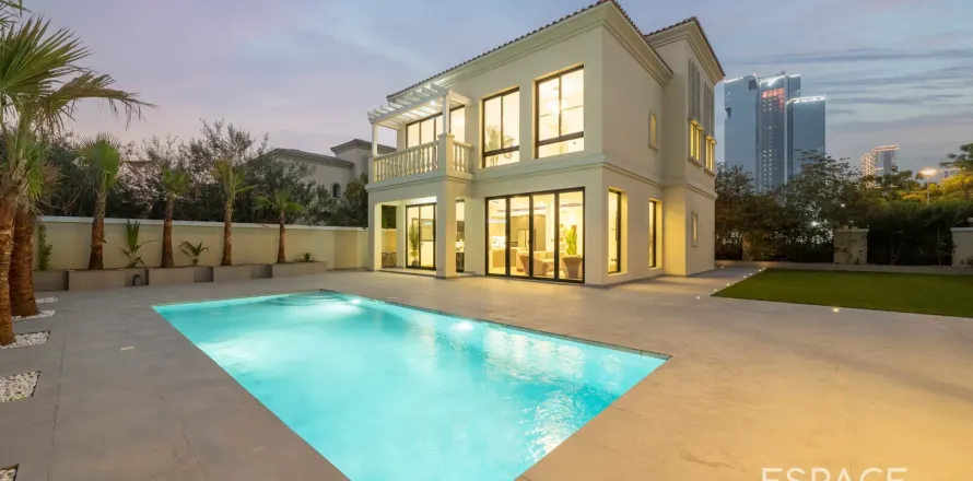Villa en Jumeirah Village Triangle, Dubai, 2 dormitorios, 251 m², № 61749