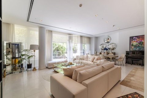 Apartamento en Ashjar, Al Barari, Dubai, 1 dormitorio, 242.2 m², № 126202 - foto 7