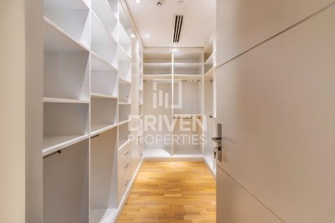 Apartamento en Ashjar, Al Barari, Dubai, 1 dormitorio, 242.2 m², № 126202 - foto 15