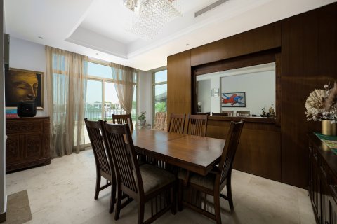 Villa in Jumeirah Islands, Dubai 4 bedrooms, 492.39 sq.m. № 141145 - photo 9