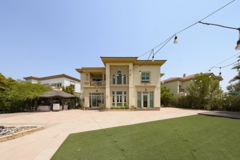 Villa in Jumeirah Islands, Dubai 4 bedrooms, 492.39 sq.m. № 141145 - photo 3