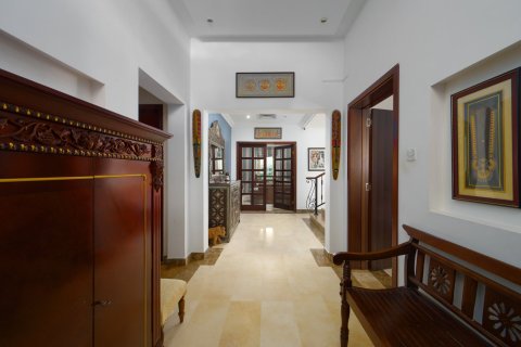 Villa in Jumeirah Islands, Dubai 4 bedrooms, 492.39 sq.m. № 141145 - photo 12
