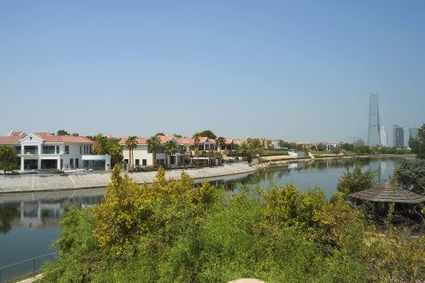 Villa in Jumeirah Islands, Dubai 4 bedrooms, 492.39 sq.m. № 141145 - photo 6