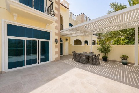 Townhouse in Motor City, Dubai 3 bedrooms, 306.79 sq.m. № 141147 - photo 20