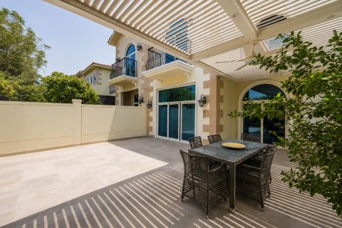 Townhouse in Motor City, Dubai 3 bedrooms, 306.79 sq.m. № 141147 - photo 21