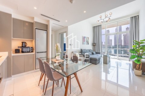 Apartamento en EMAAR Beachfront, Dubai Harbour, Dubai, 1 dormitorio, 84 m², № 141204 - foto 2