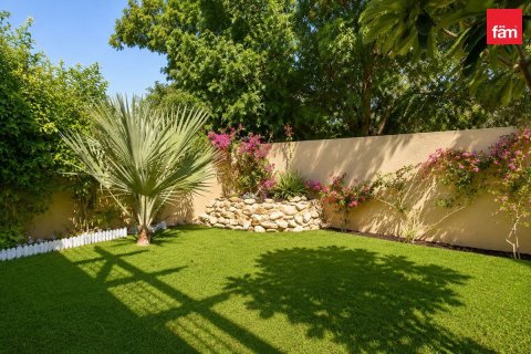 Villa in Dubai 3 bedrooms, 212.5 sq.m. № 123771 - photo 2