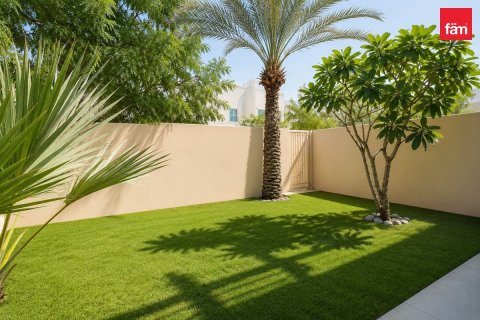 Villa in Dubai 3 bedrooms, 212.5 sq.m. № 123771 - photo 12