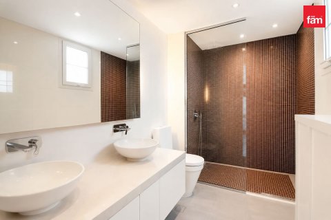 Villa in Dubai 3 bedrooms, 212.5 sq.m. № 123771 - photo 11