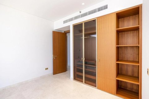 Купить квартиру в Дубае: 3 спальни, 187.88м², № 22761 - фото 9