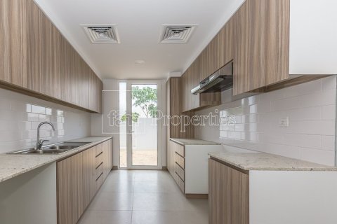 Adosado en Dubai, 3 dormitorios, 187.2 m², № 84744 - foto 6