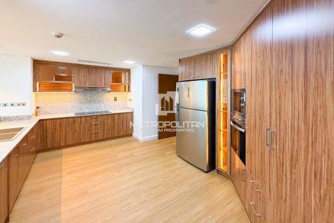 Купить квартиру в Marina Residences, Пальма Джумейра, Дубай: 3 спальни, 377м², № 73877 - фото 9