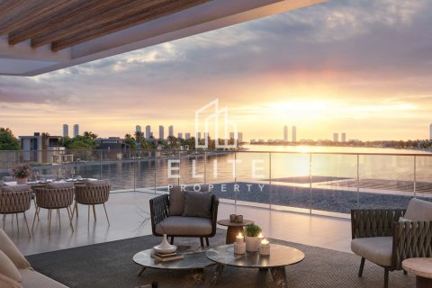 Apartment in Dubai 5 bedrooms, 910 sq.m. № 69830 - photo 10