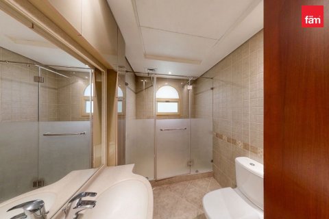 Villa in Wadi Al Safa 2, Dubai 5 bedrooms, 814 sq.m. № 115821 - photo 23