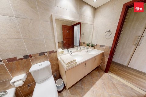 Villa in Wadi Al Safa 2, Dubai 5 bedrooms, 814 sq.m. № 115821 - photo 24