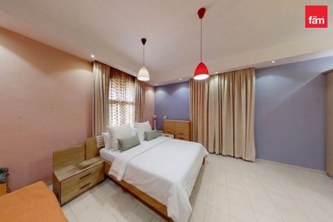 Villa in Wadi Al Safa 2, Dubai 5 bedrooms, 814 sq.m. № 115821 - photo 18