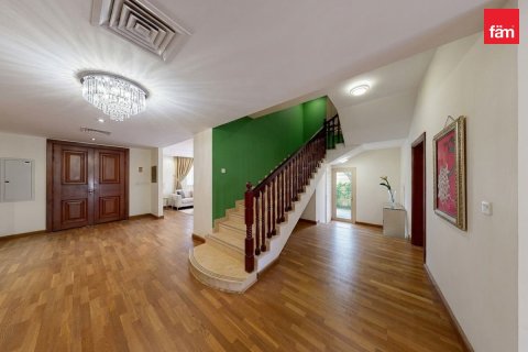 Villa in Wadi Al Safa 2, Dubai 5 bedrooms, 814 sq.m. № 115821 - photo 11