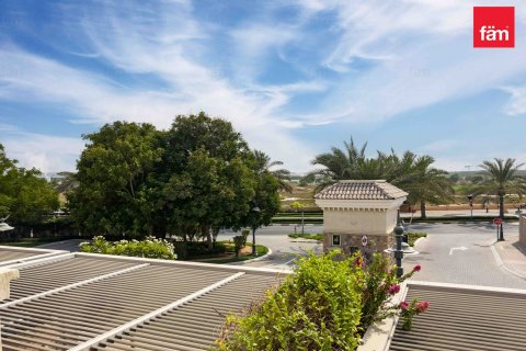Adosado en Dubai, 2 dormitorios, 134.4 m², № 46956 - foto 2