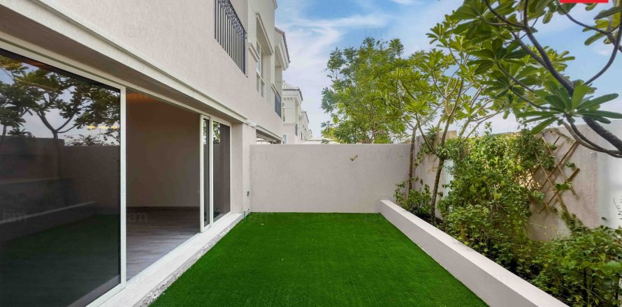 Adosado en Dubai, 2 dormitorios, 134.4 m², № 46956